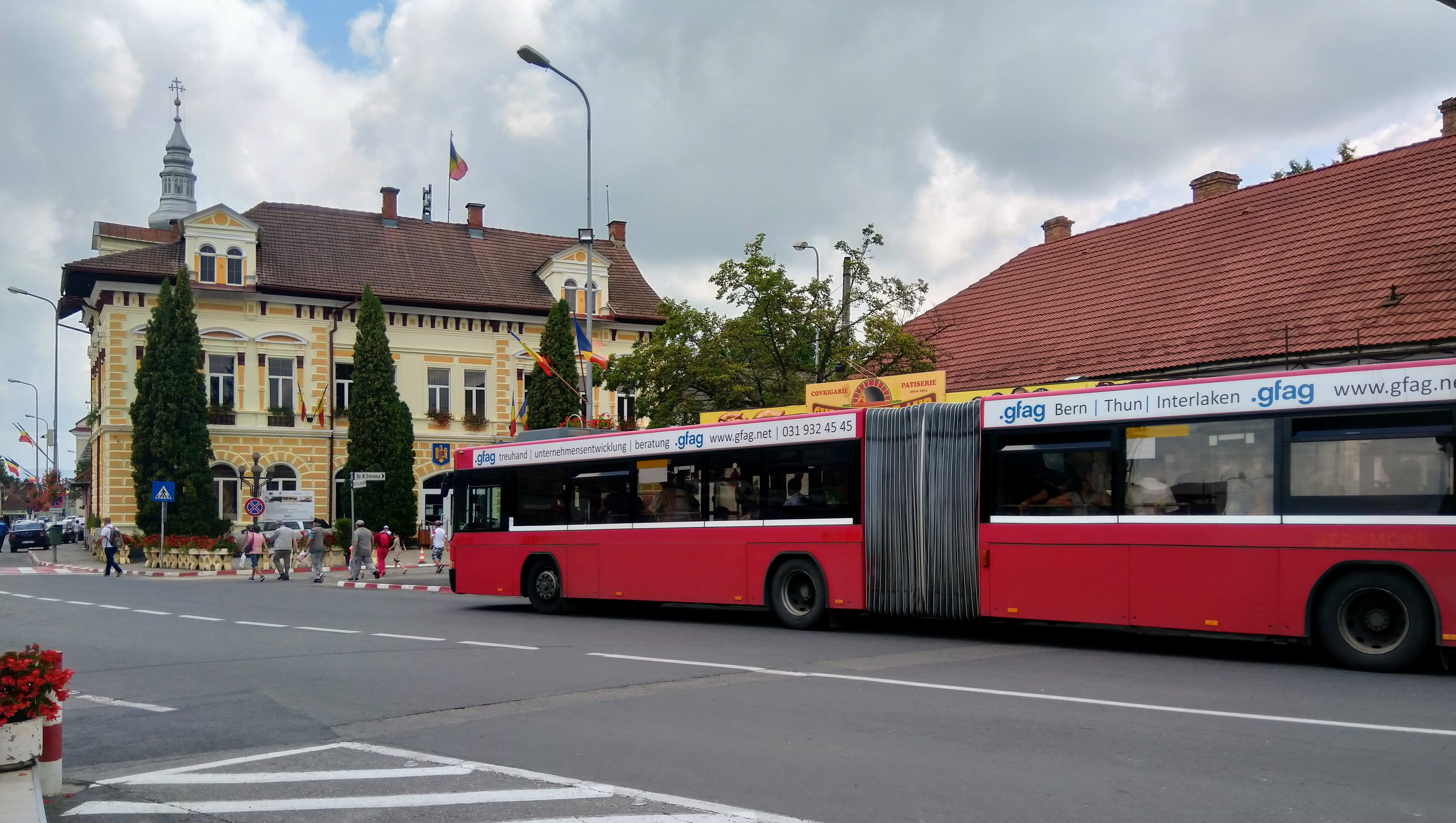 merger To meditation Transport Program circulaţie al autobuzelor pe ruta Săcele-Brasov - Saceleanul