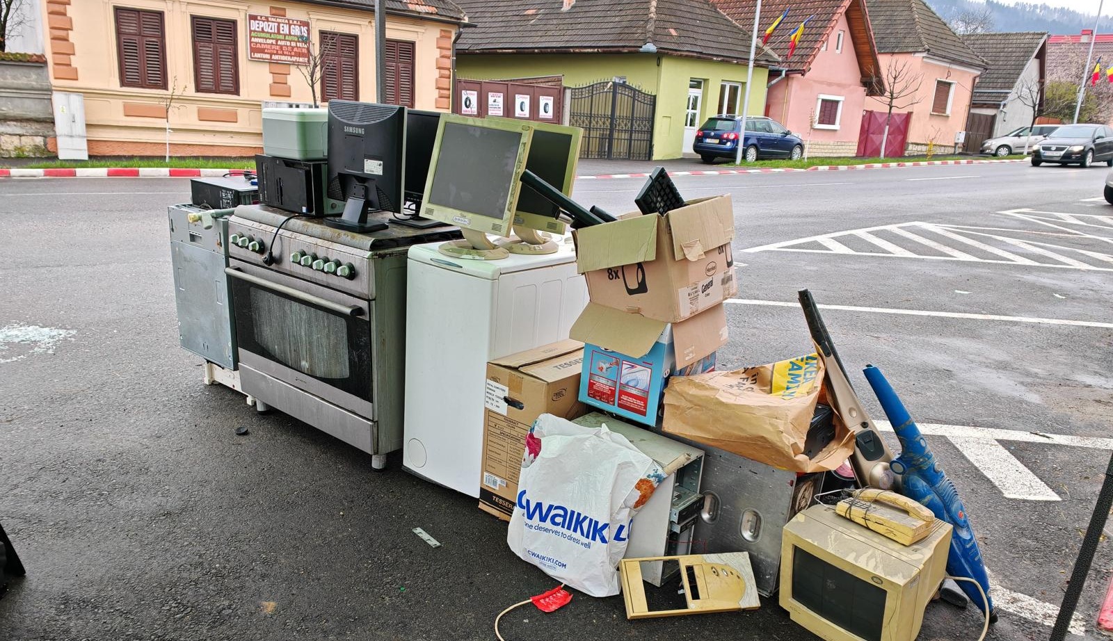 Săcele colectează electronic-uri vechi: Ai deșeu? Mergi la tombolă