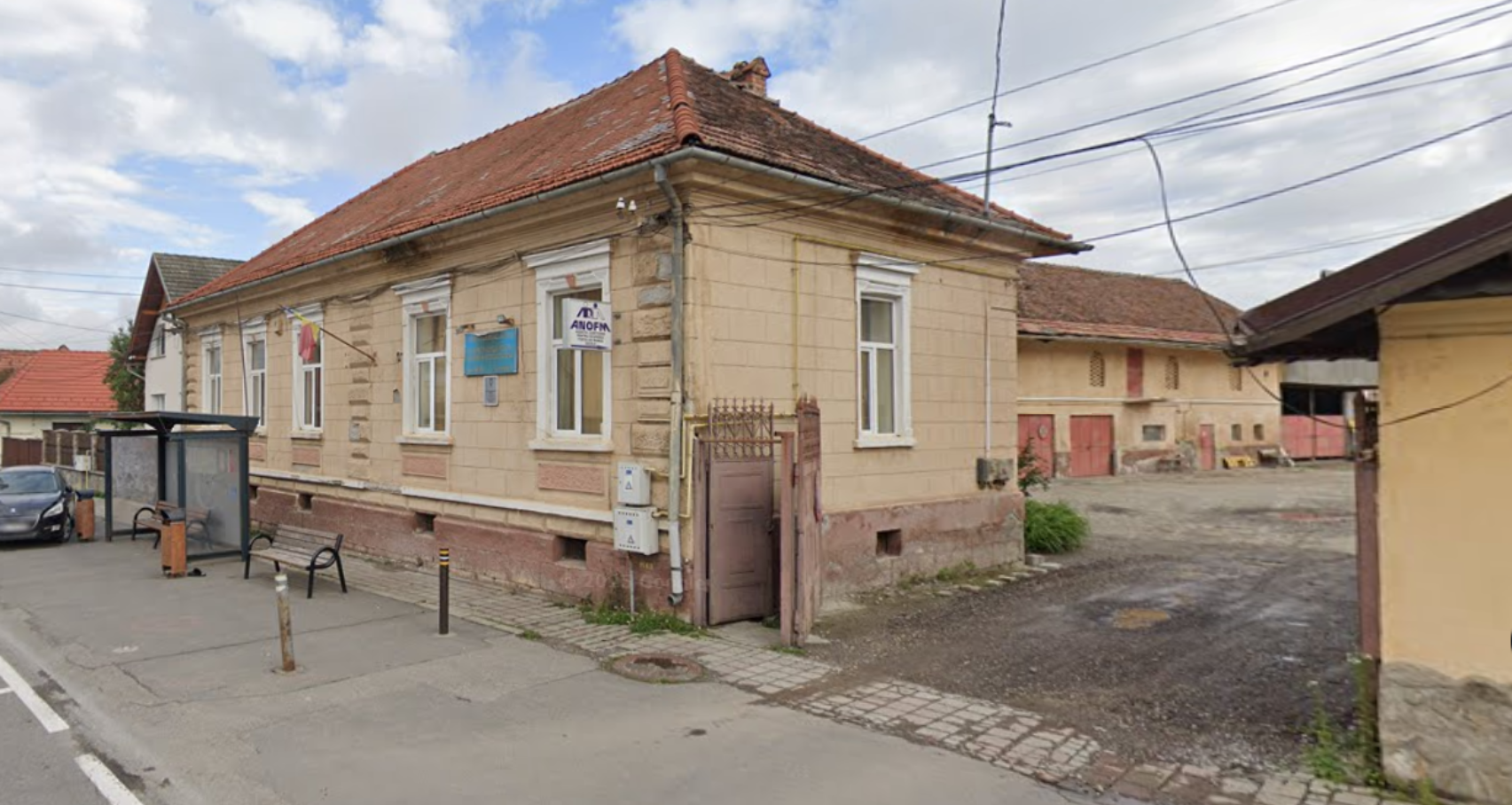 Consiliul Local Săcele vinde sediul Servicii Săcelene