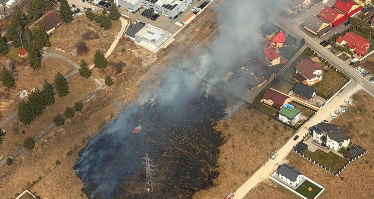 Incendiu de vegetație la Săcele, în zona ANL